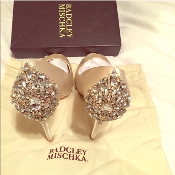 Badgley Mischka ‘kiara’ crystal open toe pump - Picture 2 of 5